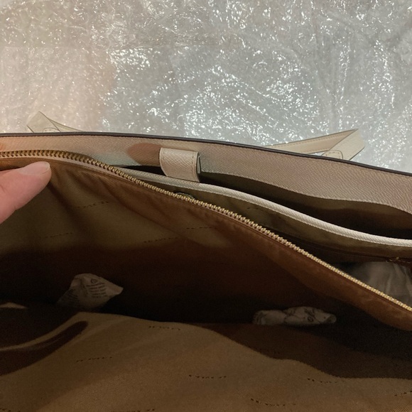 Women’s Coach Folio Tote Bag! Brand new never used! $295.00! Coach Store KOP! - Picture 3 of 16